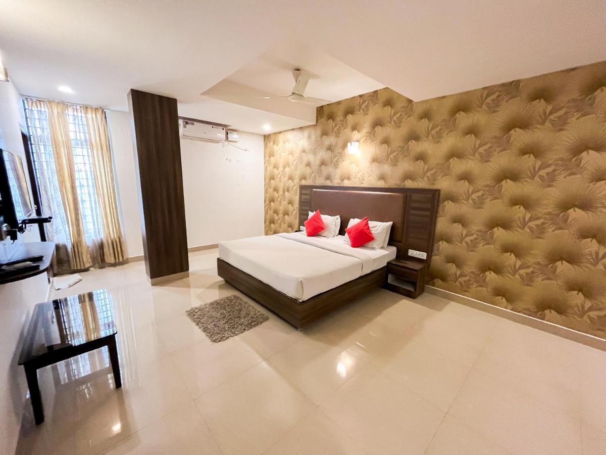 Hotel Victory Grand Attibele Exterior foto